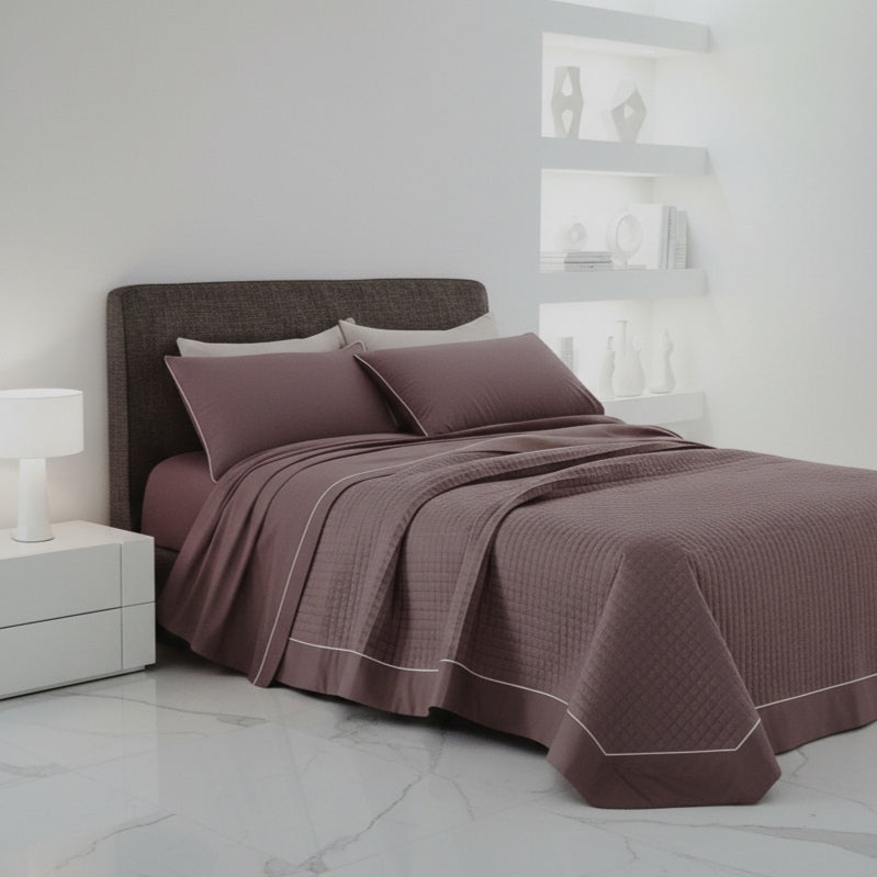 Trapuntino Matrimoniale LAGOM - Percalle Puro Cotone con Piping Artigianale - Barrile donna