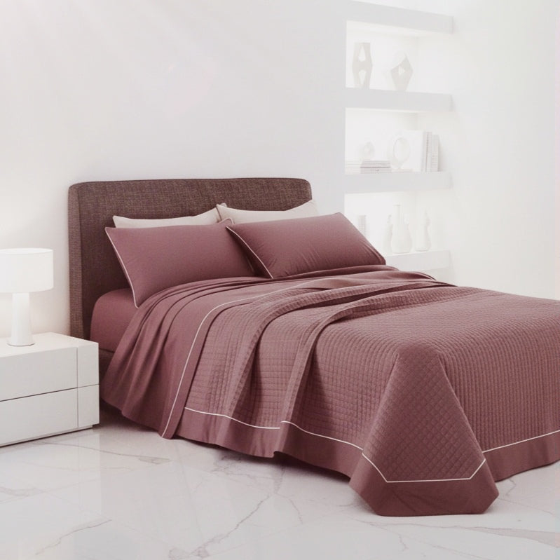 Trapuntino Matrimoniale LAGOM - Percalle Puro Cotone con Piping Artigianale - Barrile donna