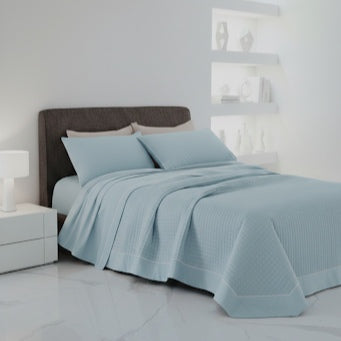 Trapuntino Matrimoniale LAGOM - Percalle Puro Cotone con Piping Artigianale - Barrile donna