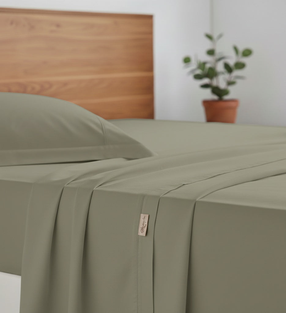 Completo Letto Tinta Unita Cotone 80 Fili linea ARIA - Barrile donna